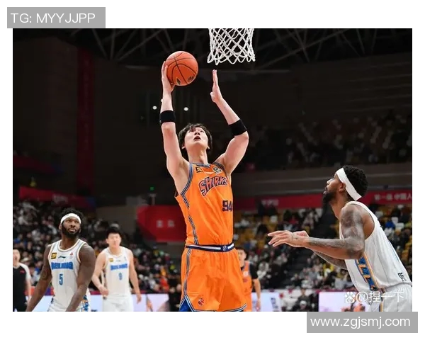 CBA精彩回放广东队与上海队激战全程回顾与精彩瞬间分析