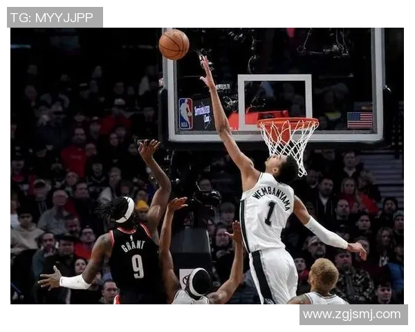 文班亚马首场比赛表现惊艳5次盖帽并成功隔扣字母哥引发热烈讨论