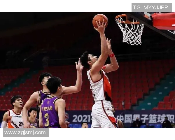 吴冠希:从青年才俊到篮球明星的成长之路与奋斗历程