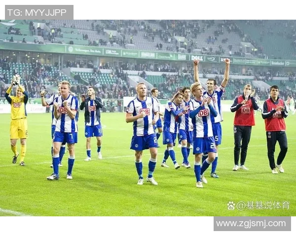 荷兰与土耳其友谊赛精彩对决展现足球魅力与团队精神